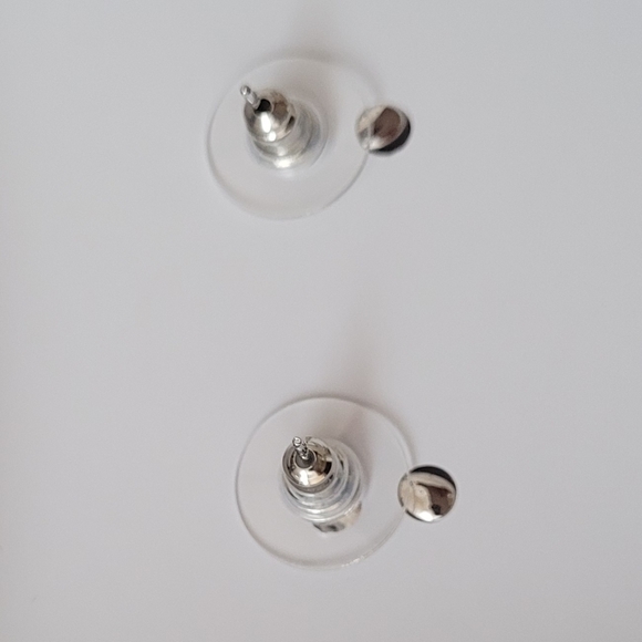 Silver Earrings with Pink Gem - Picture 2 of 7